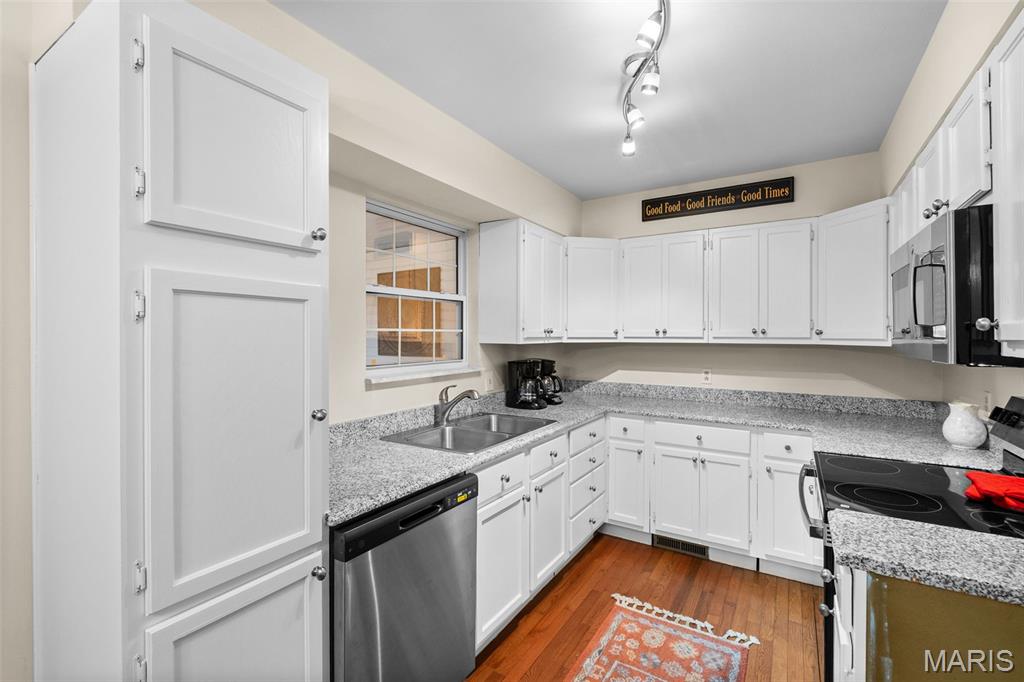 Lake Sherwood Estates - Residential