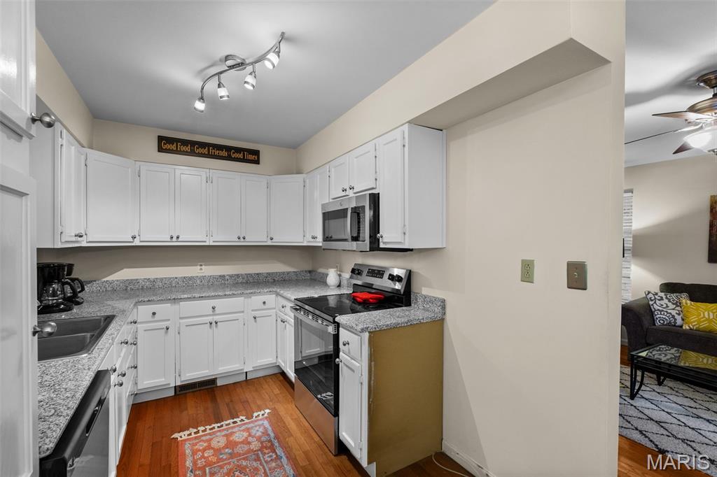 Lake Sherwood Estates - Residential