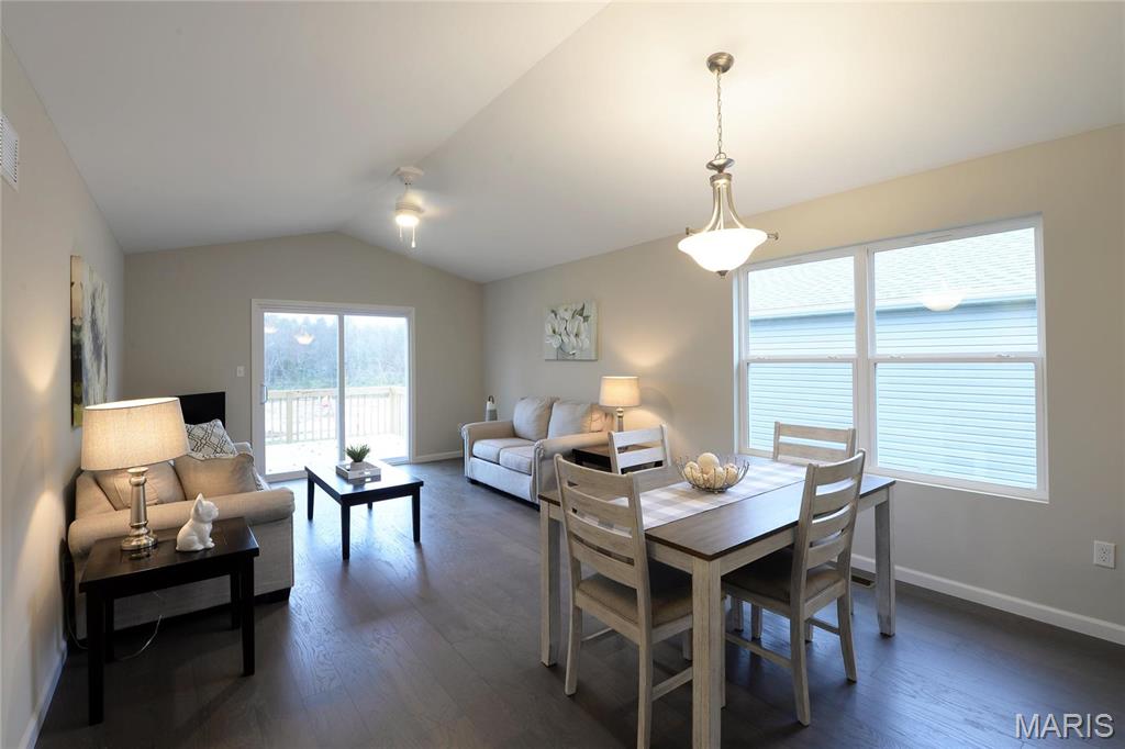 Pacific, Missouri 63069, United States, 3 Bedrooms Bedrooms, ,2 BathroomsBathrooms,Residential,Active,16075