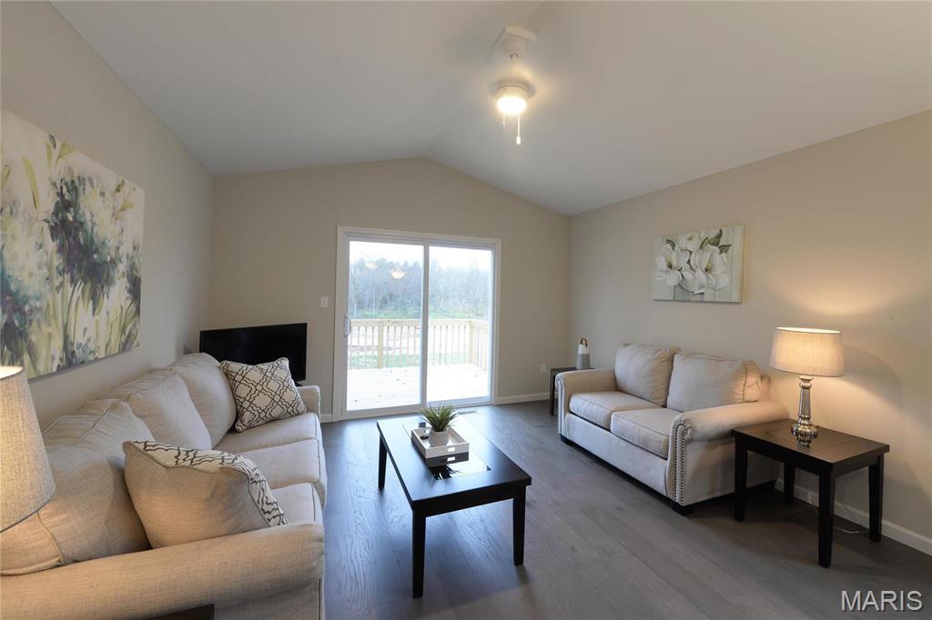 Pacific, Missouri 63069, United States, 3 Bedrooms Bedrooms, ,2 BathroomsBathrooms,Residential,Active,16075