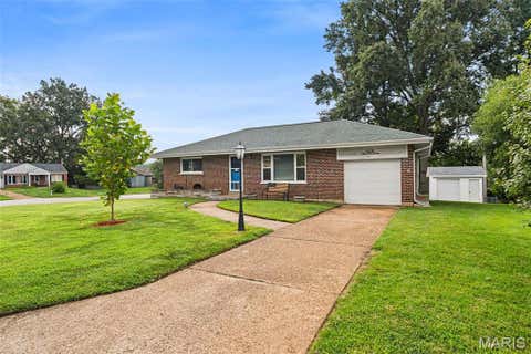 Photo of 9420 High Hill Court CT, Crestwood, MO 63126 (MLS # 26052681)