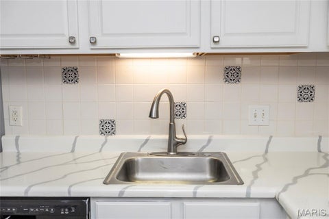 Tiny photo for 7515 Triwoods Drive #D, Shrewsbury, MO 63119 (MLS # 26046182)