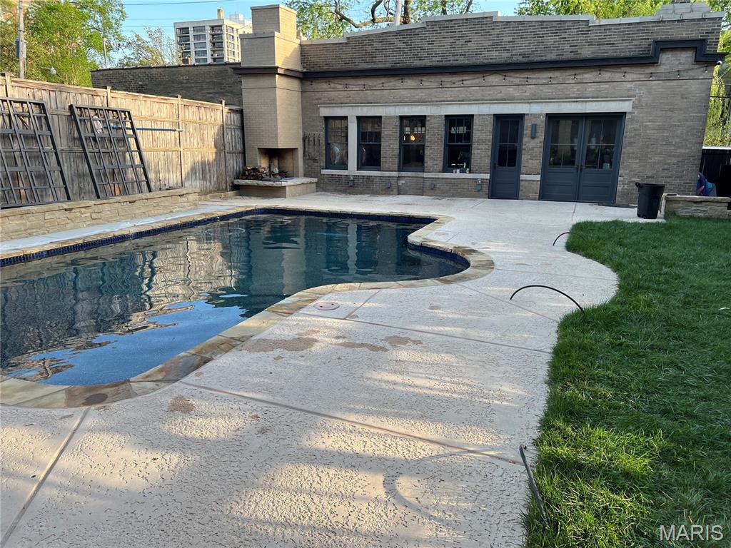 Lindell Add 02 - Residential