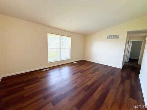 Tiny photo for 10427 Briarbend Drive #9, Unincorporated, MO 63146 (MLS # 26030558)