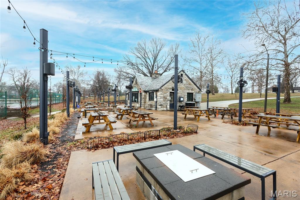 Lindenwood Park - Residential Income