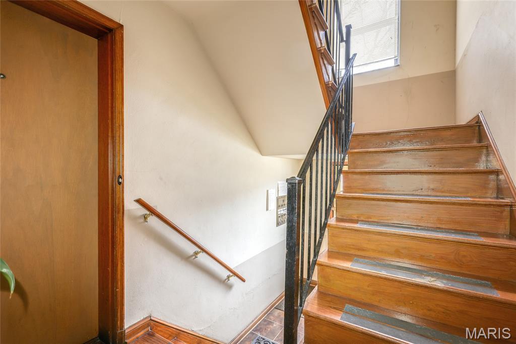 6963 Chippewa Street