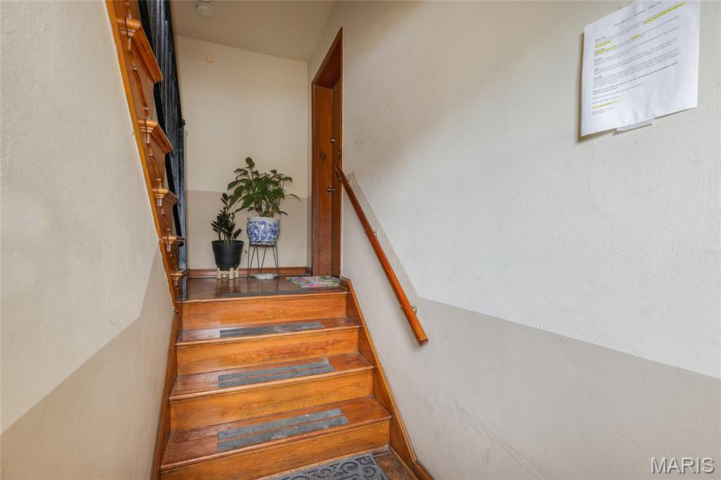 6963 Chippewa Street