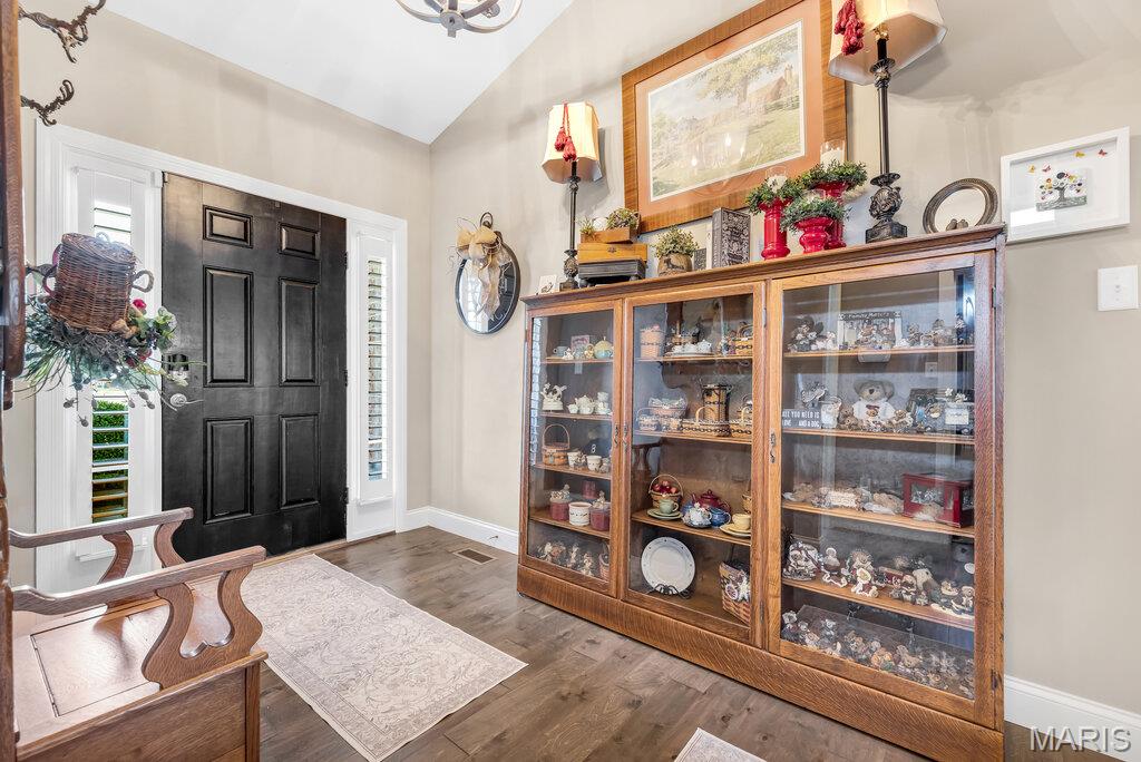 701 Ridgepointe Court