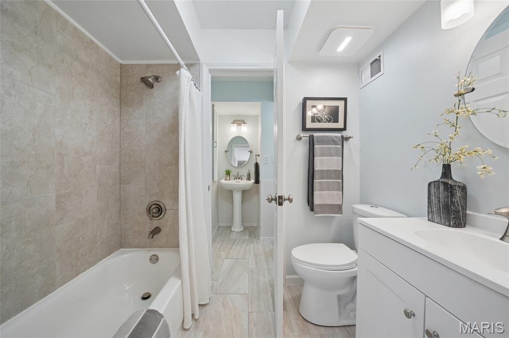 Burtonwood Manor 1 - Residential