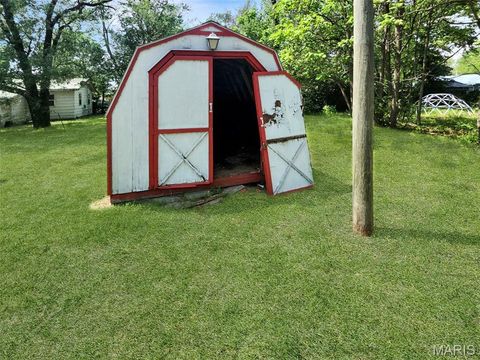 Tiny photo for 411 S West Street, Sikeston, MO 63801 (MLS # 26022774)