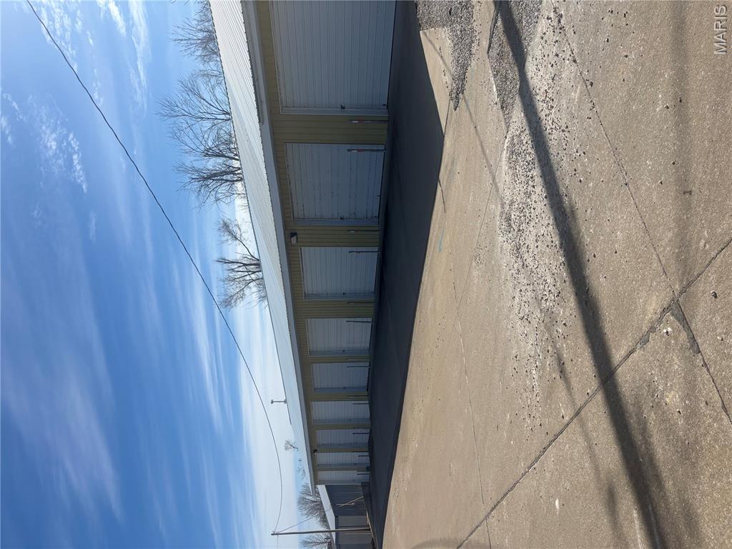 East Add - Commercial Sale