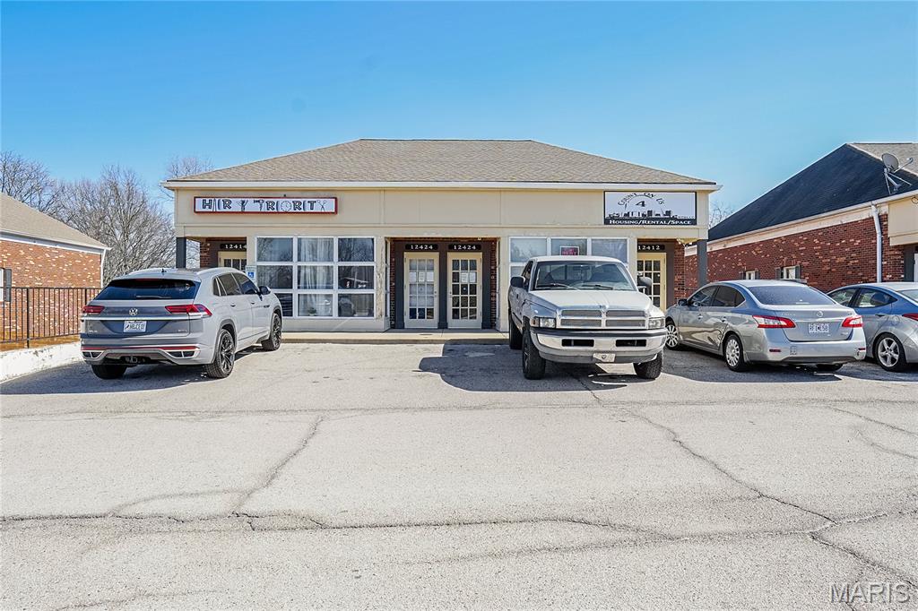 367 Bus & Professional Park Ii - Commercial Lease
