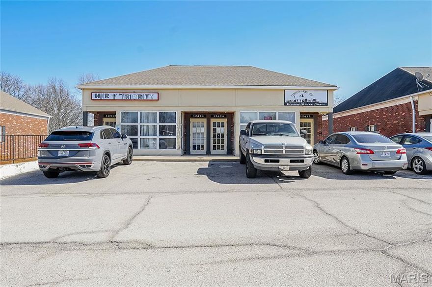 Now available for lease — 1,250 square feet of versatile commercial space in a high-visibility corridor just off Highway 367.

This well-laid-out unit features a spacious main area filled with natural light from large front-facing windows, creating an inviting environment for clients and customers. The flexible layout includes three private rooms that can serve as offices or storage rooms, along with a private restroom and dedicated kitchen area — ideal for a wide range of business types.

Surrounded by established commercial properties, the location benefits from steady traffic and strong exposure. The unit is ready for immediate occupancy with a minimum one-year lease required.

Rent: $1,350 per month
Showings by appointment only.
Applications to be submitted through RentSpree or BusinessScreen.com.

A virtual 360 tour is available here:
https://my.360tourlink.com/2a02de1e-eaf9-401d-a943-69529c110b62?type=unbranded