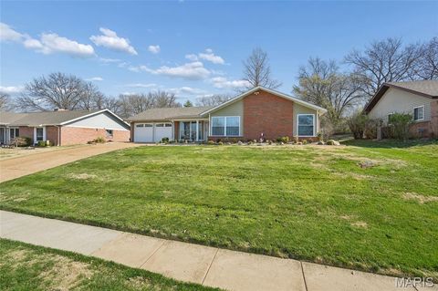 Tiny photo for 505 Glenmeadow Drive, Ballwin, MO 63011 (MLS # 26018021)