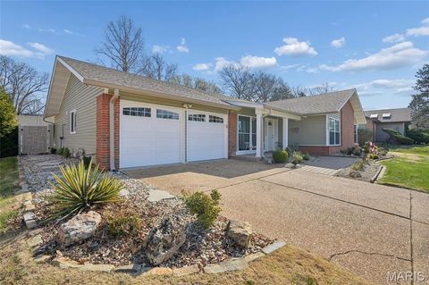 Tiny photo for 505 Glenmeadow Drive, Ballwin, MO 63011 (MLS # 26018021)