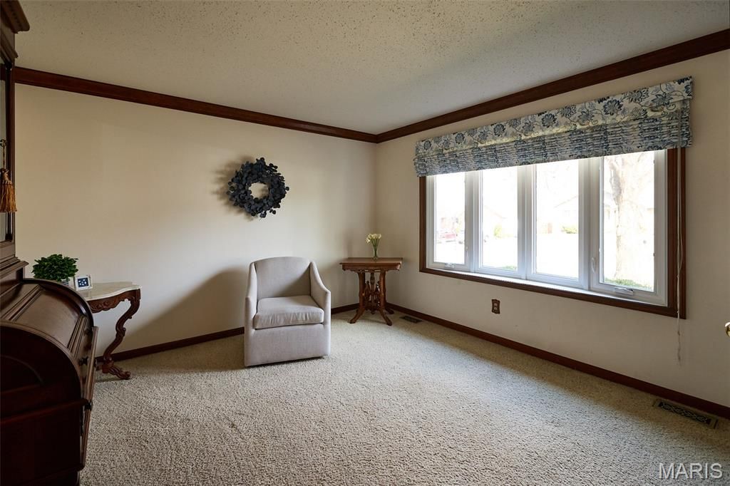 Photo of 2925 Westborough Drive, St Charles, MO 63301 (MLS # 26013539)