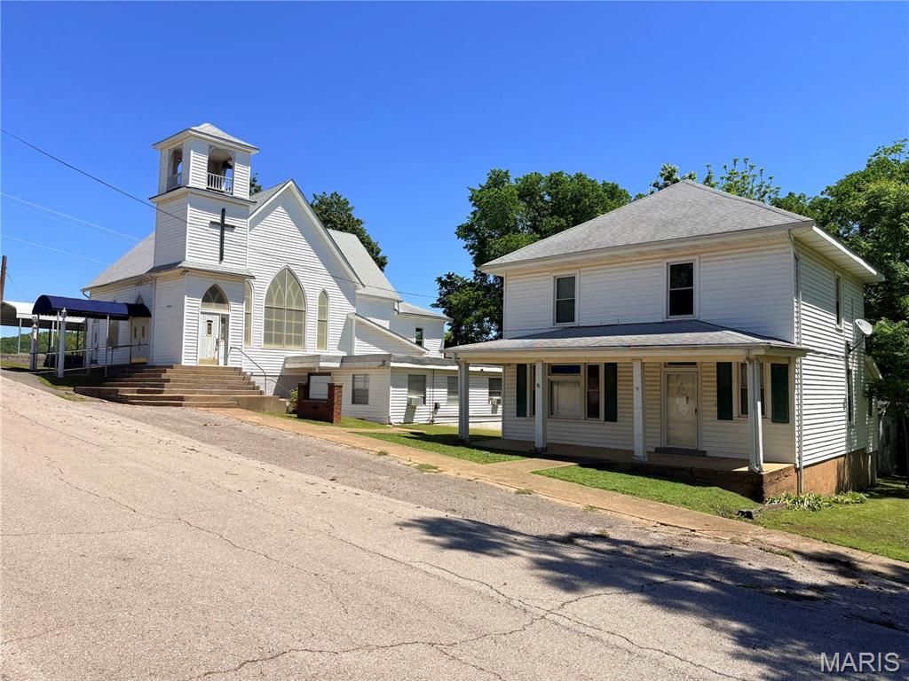 Photo of 212 East Street ST, Williamsville, MO 63967 (MLS # 26028449)