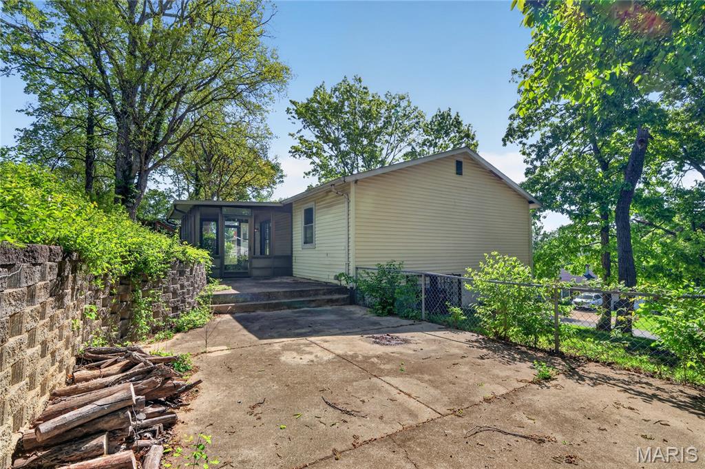 1921 Americana Way