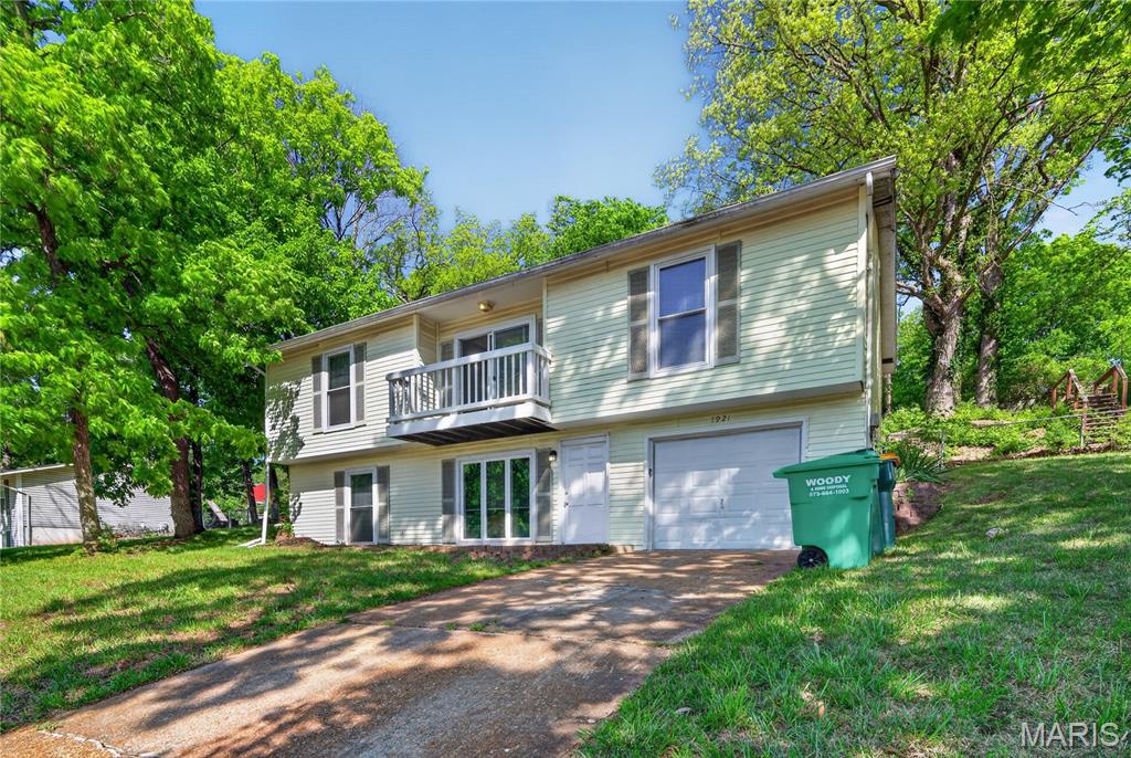 1921 Americana Way