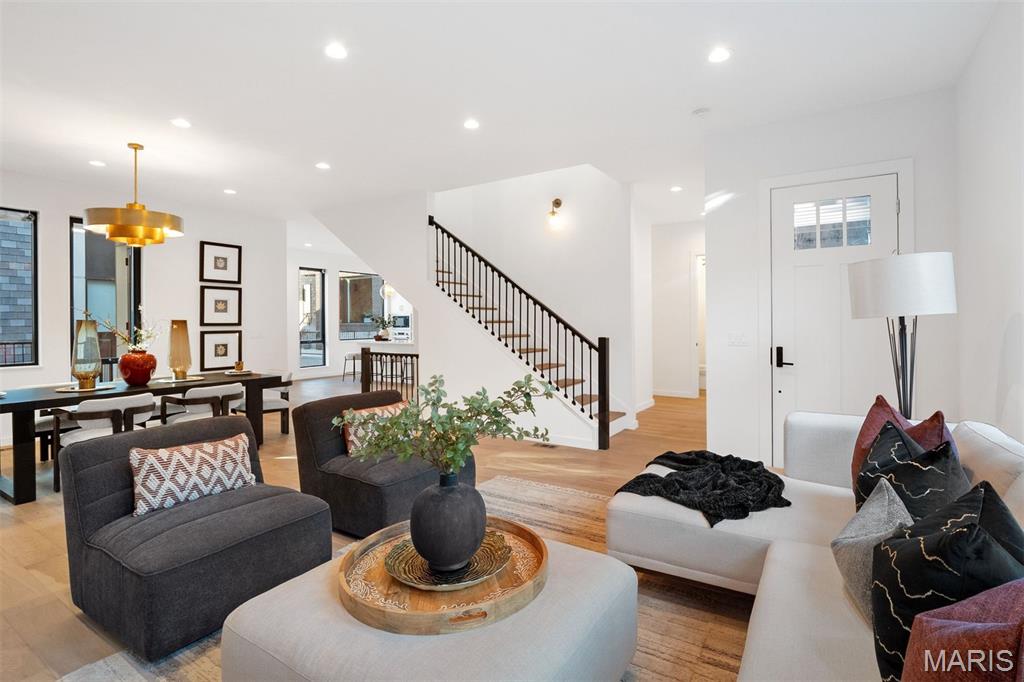 Artizen on West Pine - Residential