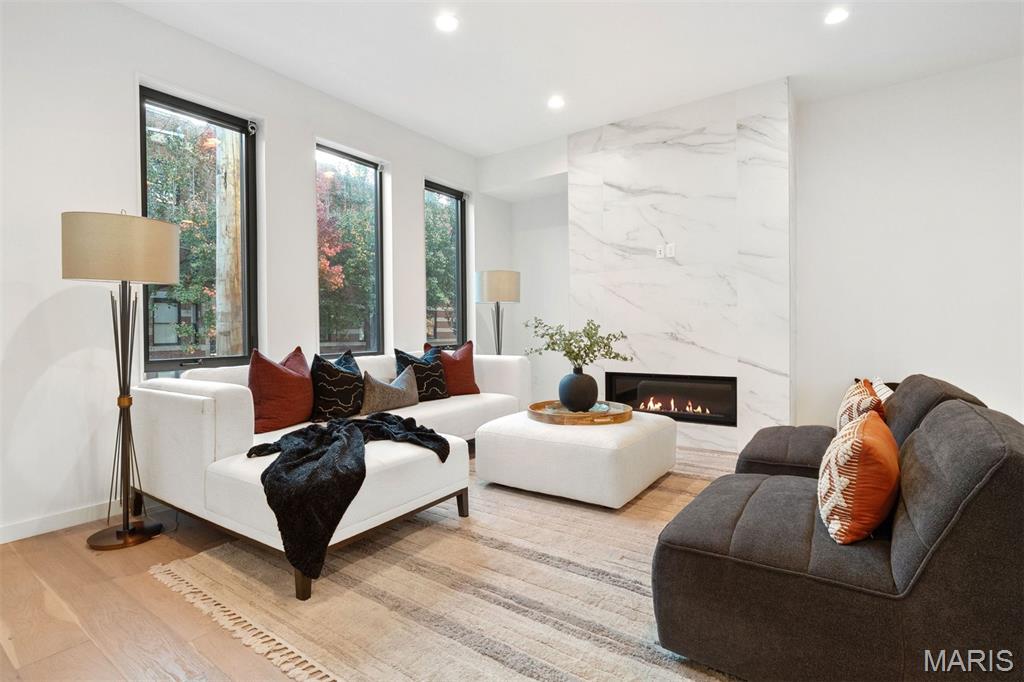 Artizen on West Pine - Residential