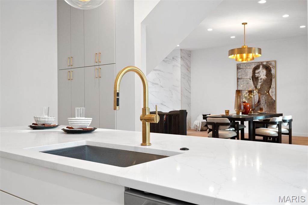 Artizen on West Pine - Residential