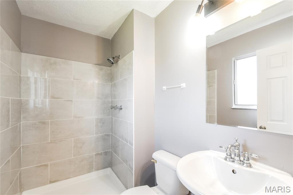 Pleasant Hollow 3B - Residential