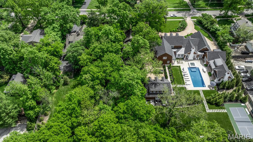 Town/Kirkwood - Residential