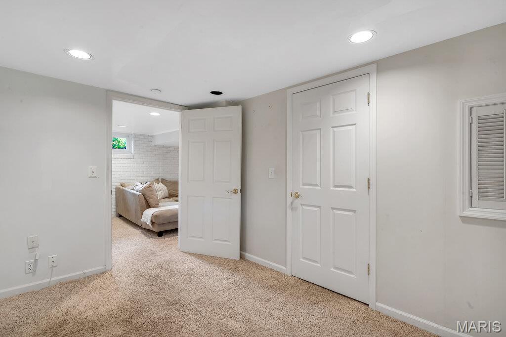 Town/Kirkwood - Residential