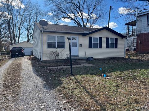 600 E Adams Street Belleville IL 62220