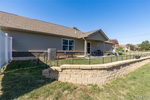 Tiny photo for 551 Windsor Lane, Farmington, MO 63640 (MLS # 26068502)