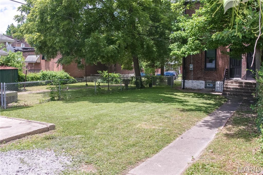 St Louis, Missouri 63111, United States, 3 Bedrooms Bedrooms, ,2 BathroomsBathrooms,Residential,Active,227372