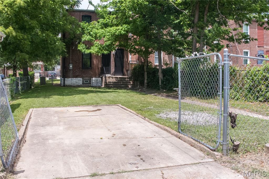 St Louis, Missouri 63111, United States, 3 Bedrooms Bedrooms, ,2 BathroomsBathrooms,Residential,Active,227372