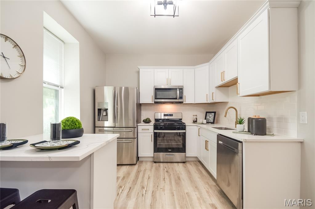 St Louis, Missouri 63111, United States, 3 Bedrooms Bedrooms, ,2 BathroomsBathrooms,Residential,Active,227372