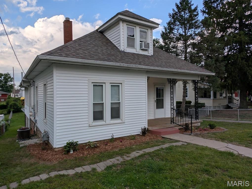208 W Elm Street