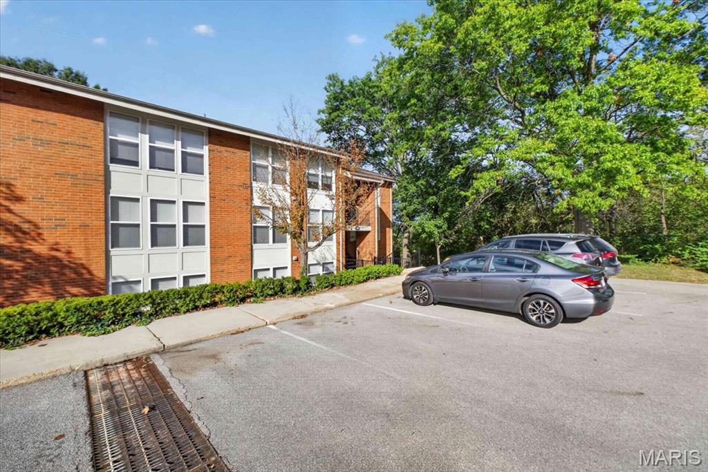 2020 Greenglen Drive