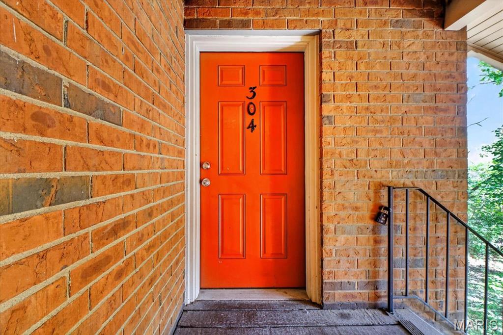 2020 Greenglen Drive