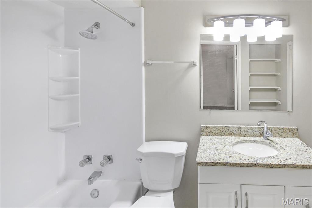 Essmans Knollwood - Residential Lease