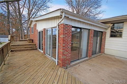 Tiny photo for 2 Seawood Court, Creve Coeur, MO 63146 (MLS # 26011151)