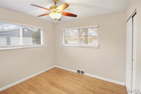 Tiny photo for 2 Seawood Court, Creve Coeur, MO 63146 (MLS # 26011151)