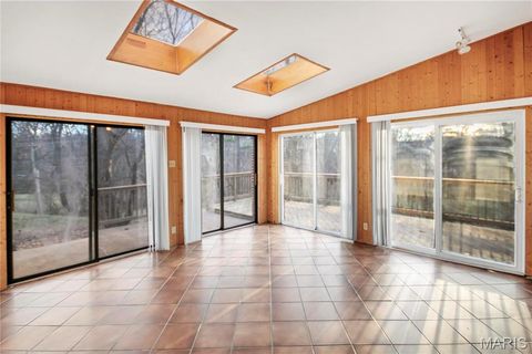 Tiny photo for 2 Seawood Court, Creve Coeur, MO 63146 (MLS # 26011151)