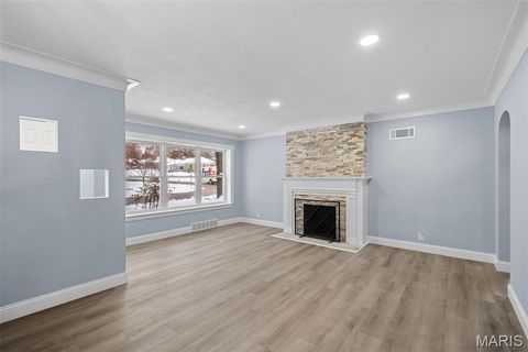 Tiny photo for 1439 Bridle Road, Webster Groves, MO 63119 (MLS # 25079155)