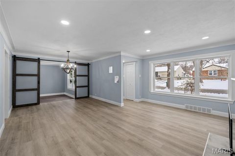 Tiny photo for 1439 Bridle Road, Webster Groves, MO 63119 (MLS # 25079155)