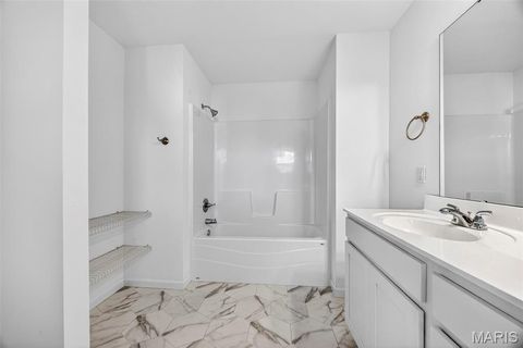Tiny photo for 173 Equestrian Drive, Winfield, MO 63389 (MLS # 26019963)