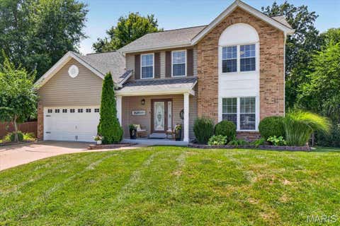 Photo of 303 Whispering Woods Drive, St Peters, MO 63304 (MLS # 26051668)