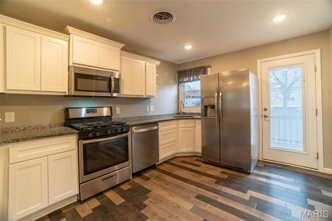 Tiny photo for 204 Hillsdale Drive, Ballwin, MO 63011 (MLS # 26011934)