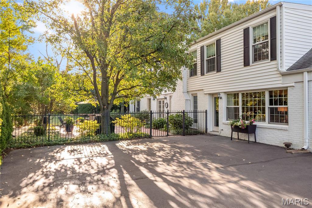 Williamsburg 1 - Residential