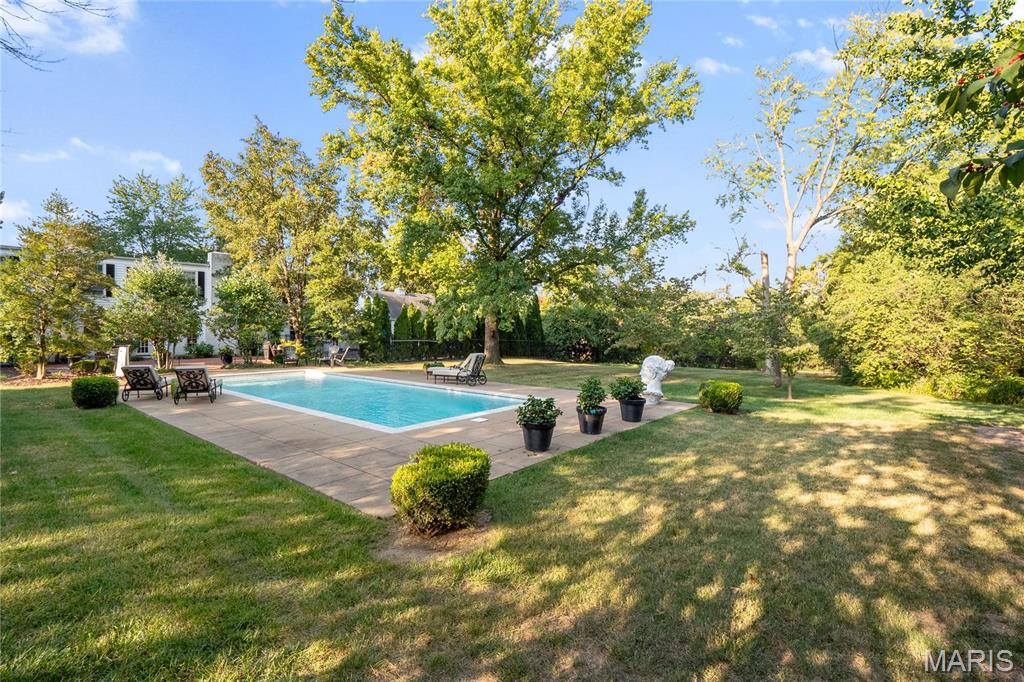 Williamsburg 1 - Residential