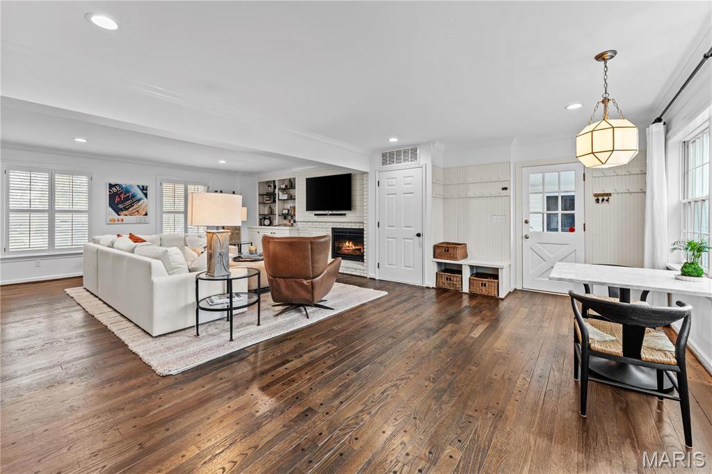 Williamsburg 1 - Residential