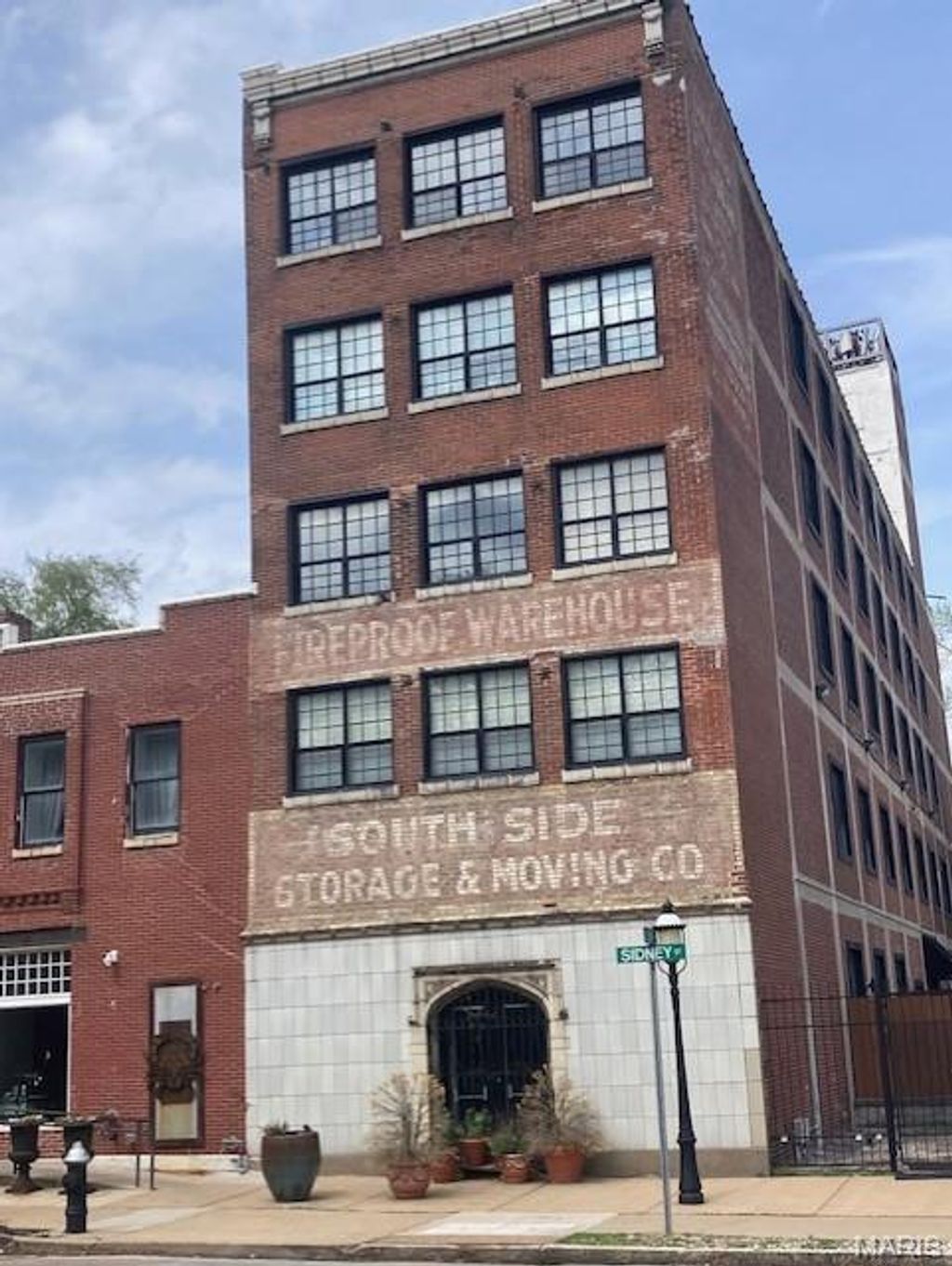 Photo of 1831 Sidney Street #L, St Louis, MO 63104 (MLS # 26019838)